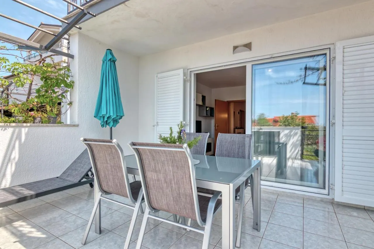 Apartments Birimac Pula 0*,  Kroatien